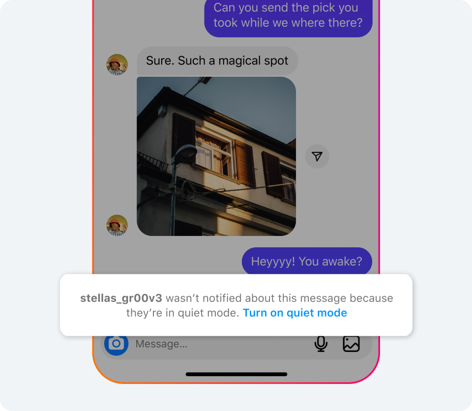 Image of an auto-reply for someone who has quiet mode turned on.