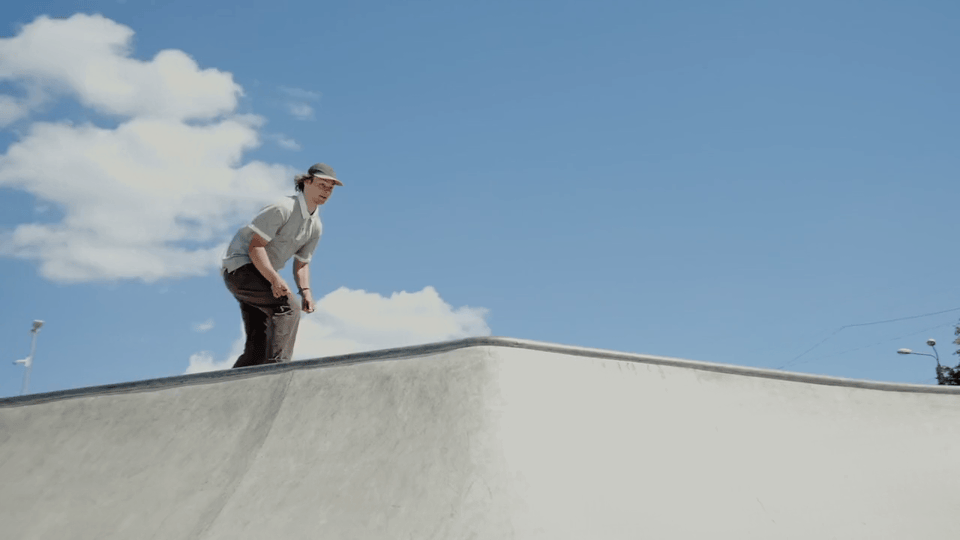 SAM 2 identifying skateboarding in a GIF